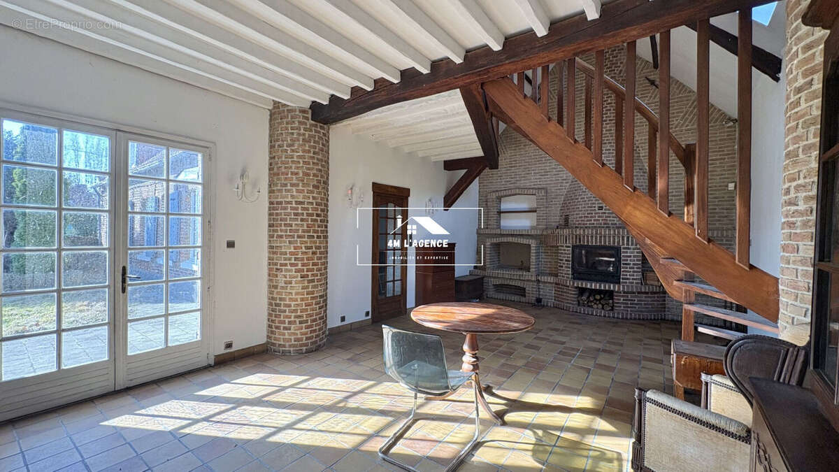 Maison à BEUVRY-LA-FORET