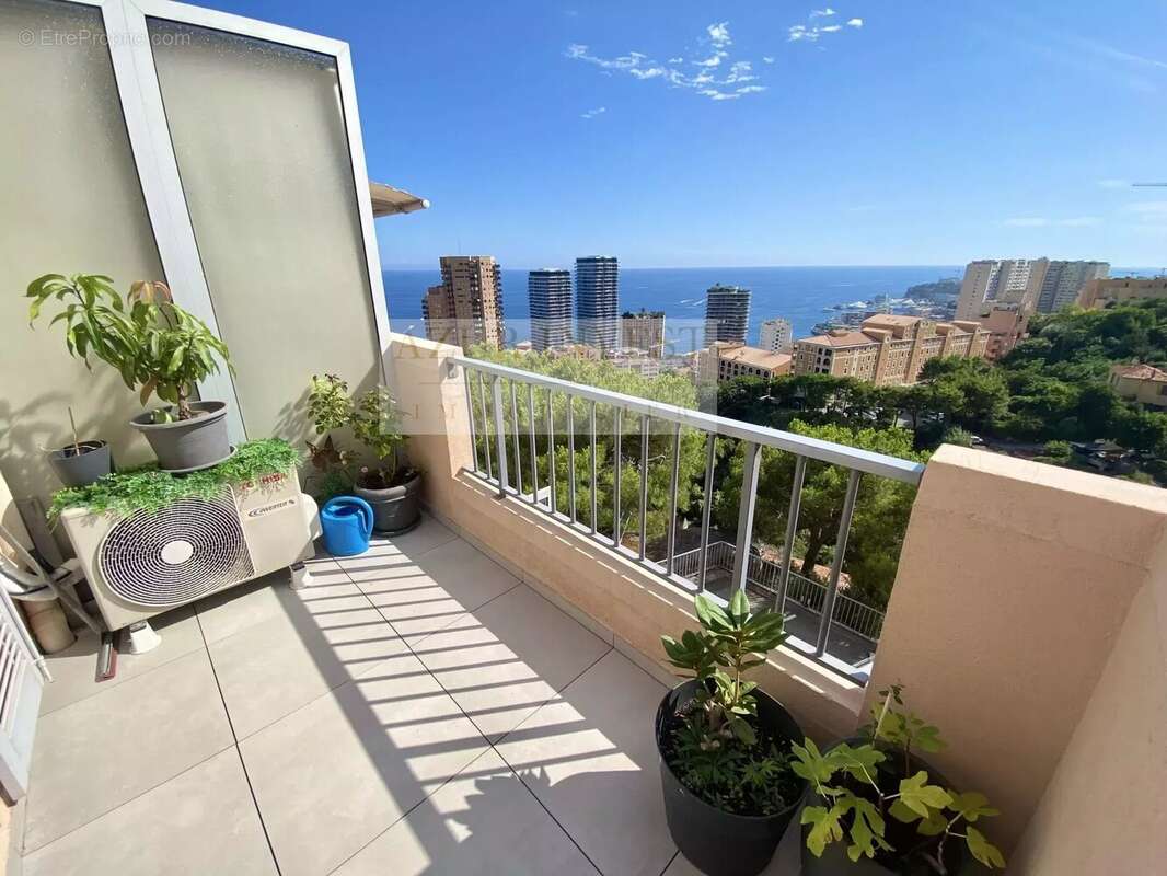 Appartement à ROQUEBRUNE-CAP-MARTIN