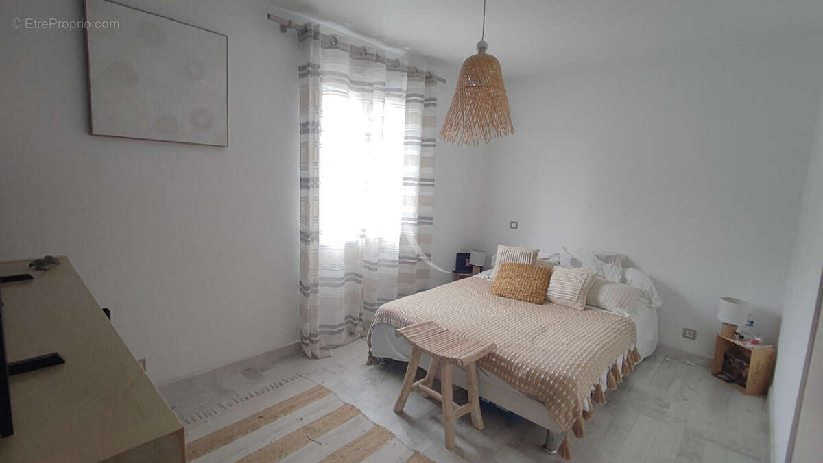 Maison à LA GENETOUZE