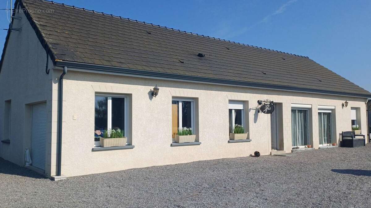 Maison à RIBECOURT-DRESLINCOURT