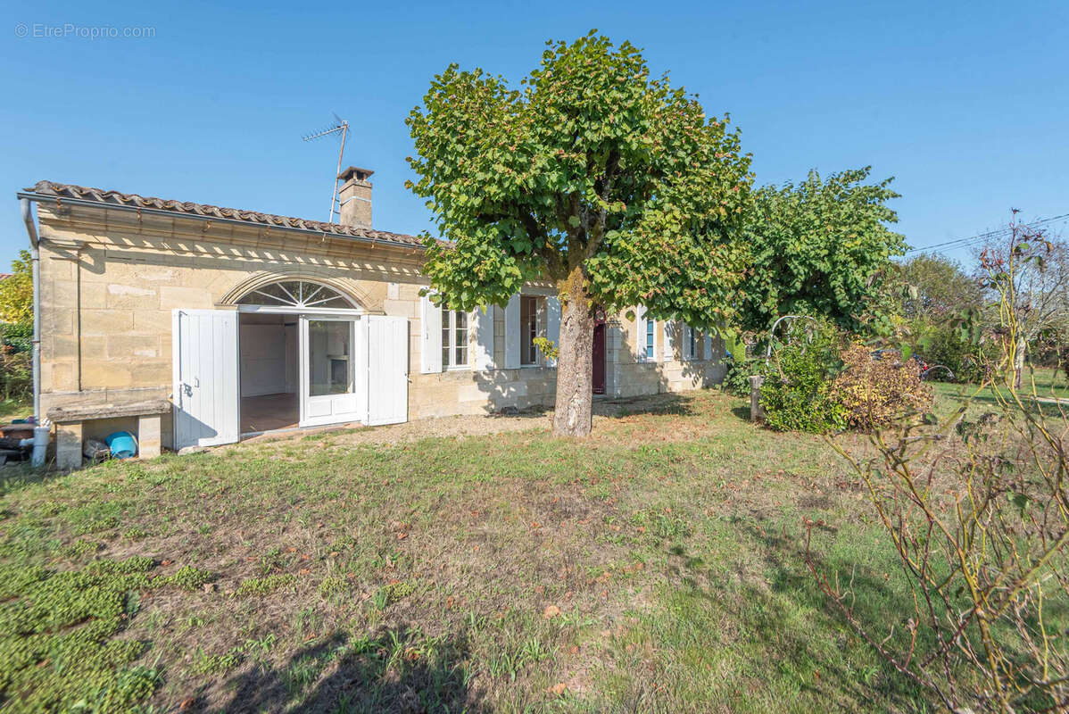 Maison à CAMBLANES-ET-MEYNAC
