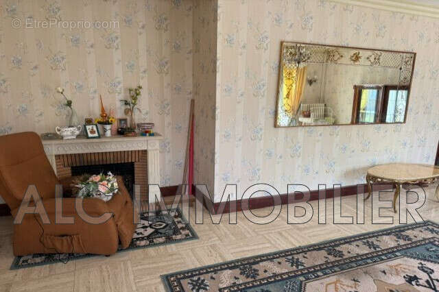 Maison 159 m² à Coulonges-Sur-Sarthe  - photo 4
