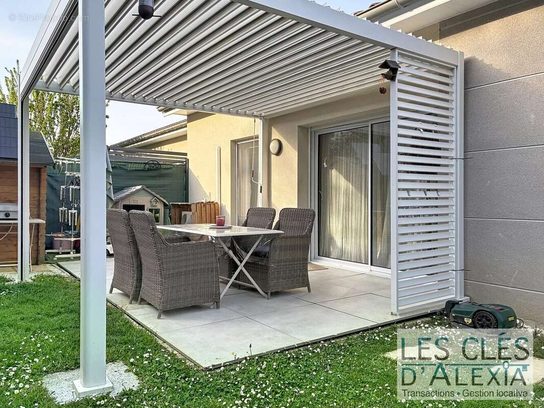 Appartement à LOIRE-SUR-RHONE