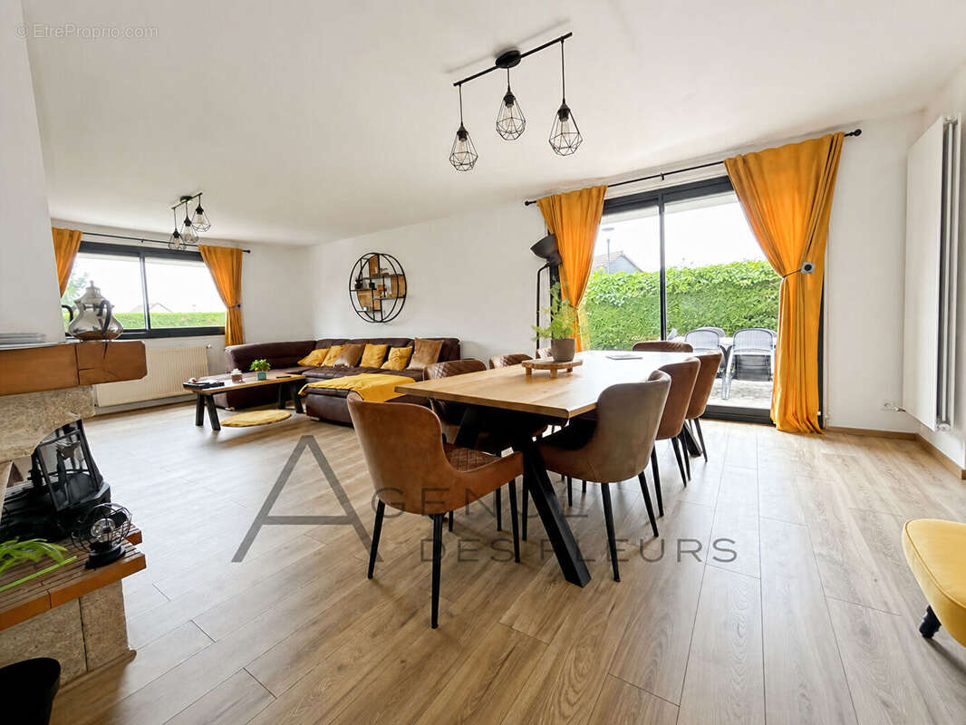 Maison Elbeuf 2237m2 - photo 7