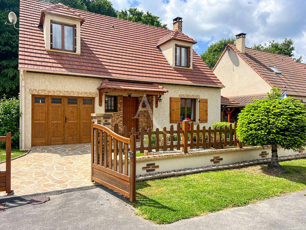 Maison à LA HOUSSAYE-EN-BRIE