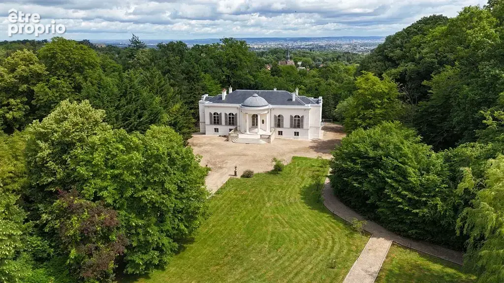 Louveciennes 78430 maison 500 m² 6 chambres parc - photo 1