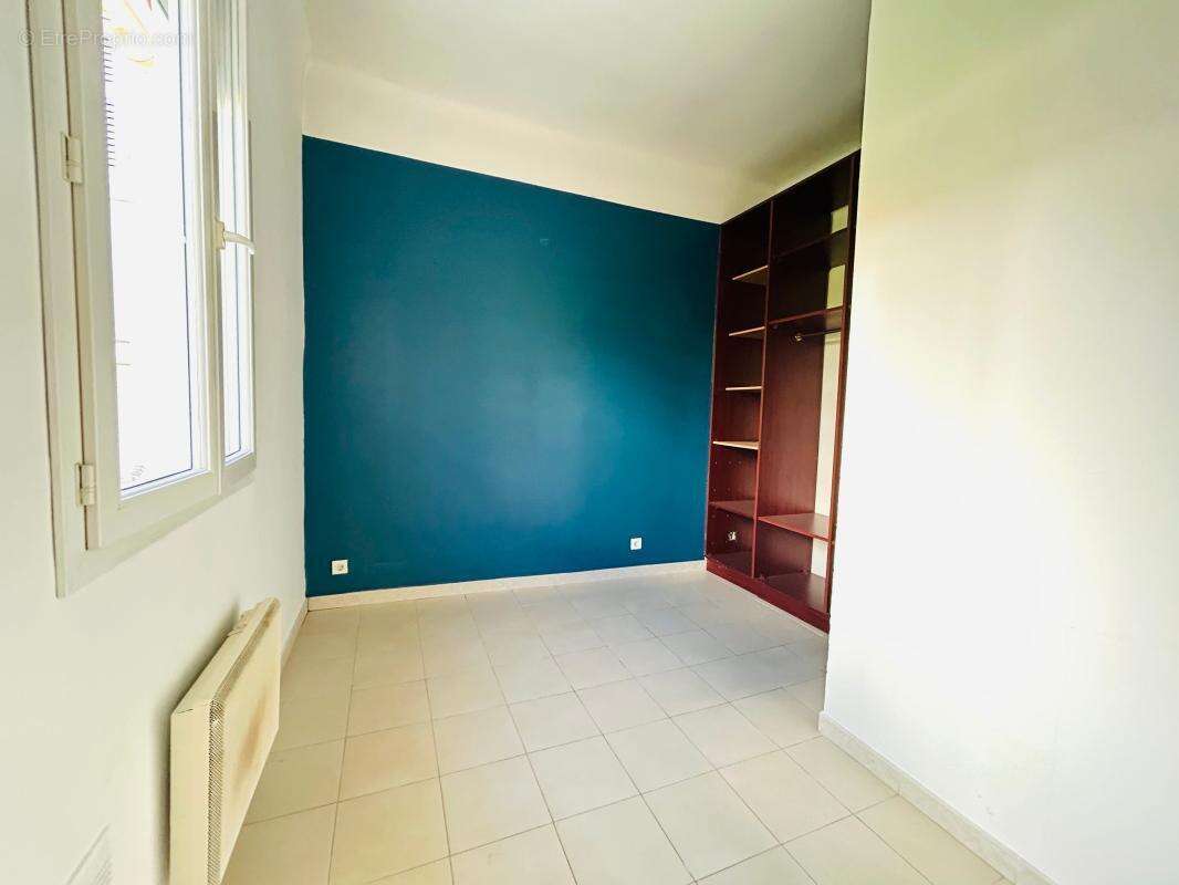 Appartement T2 entièrement rénové avec terrasse secteur Menpenti à Marseille 13010 - photo 3