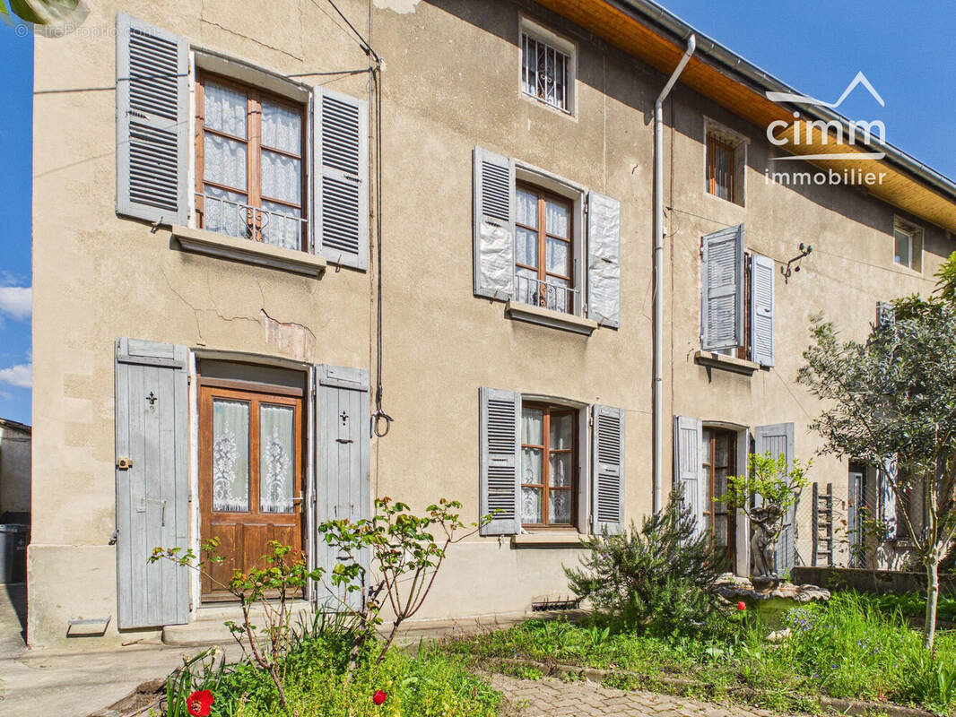 Maison à TULLINS