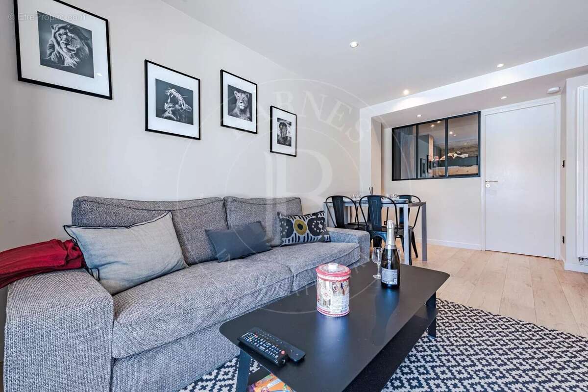 Appartement à LA PERRIERE