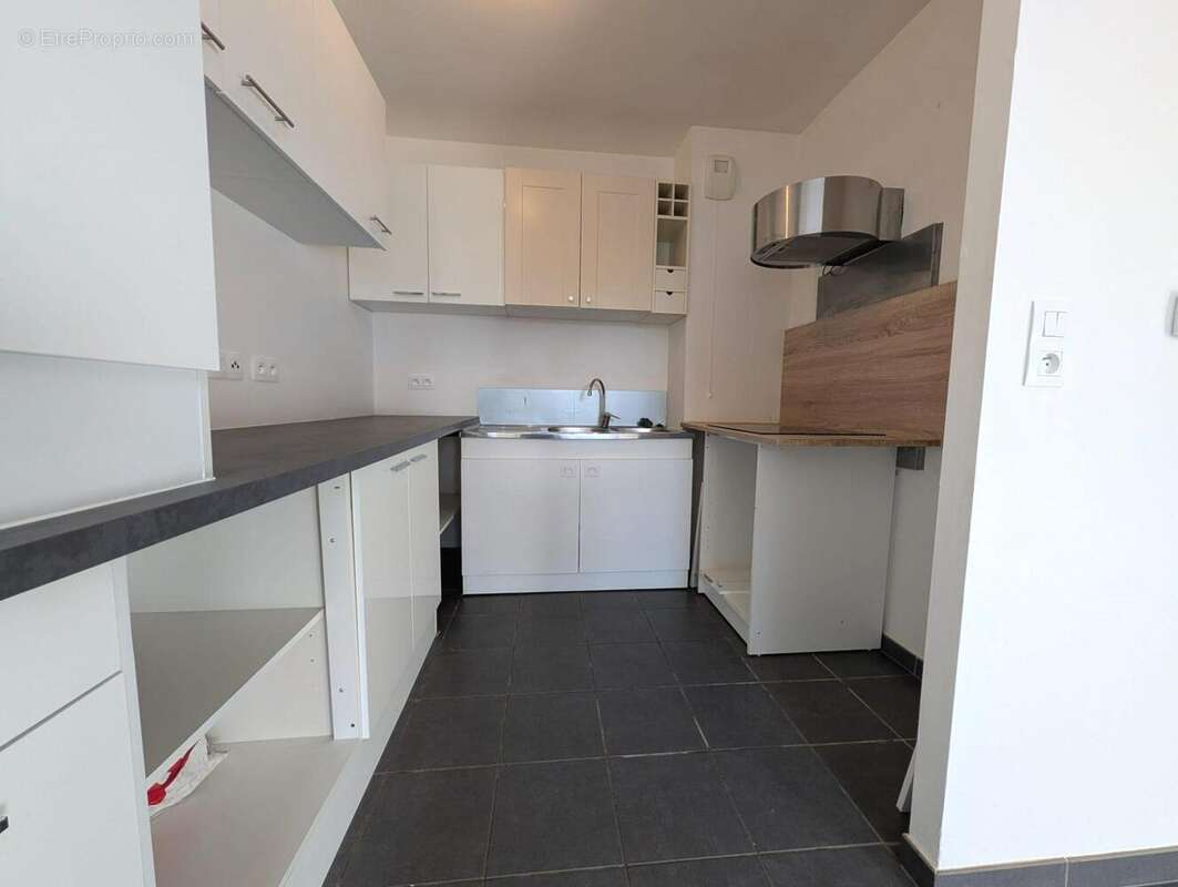 Appartement à LES CLAYES-SOUS-BOIS