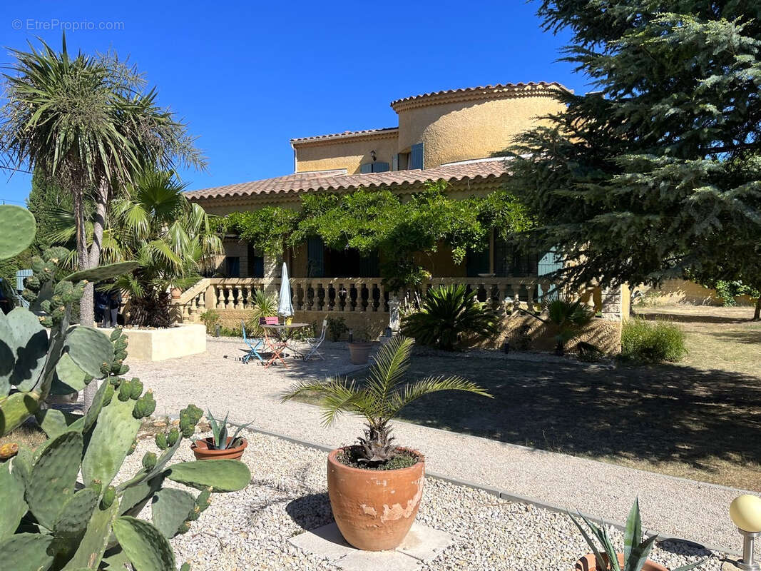 Maison à ROCHEFORT-DU-GARD