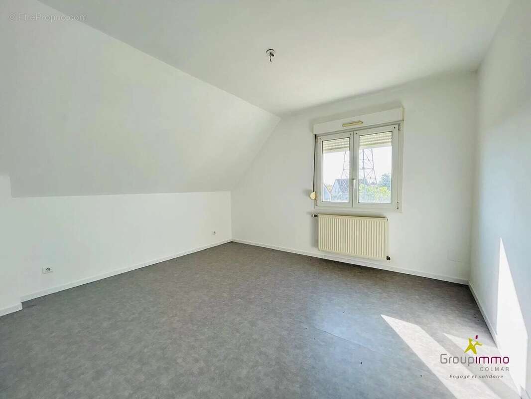 Maison 7P - 144m² - Garage - Jardin - photo 9