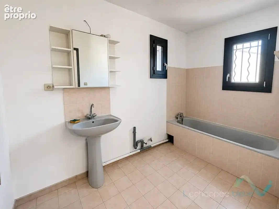 Vente villa t4 carqueiranne avec grand garage - photo 11