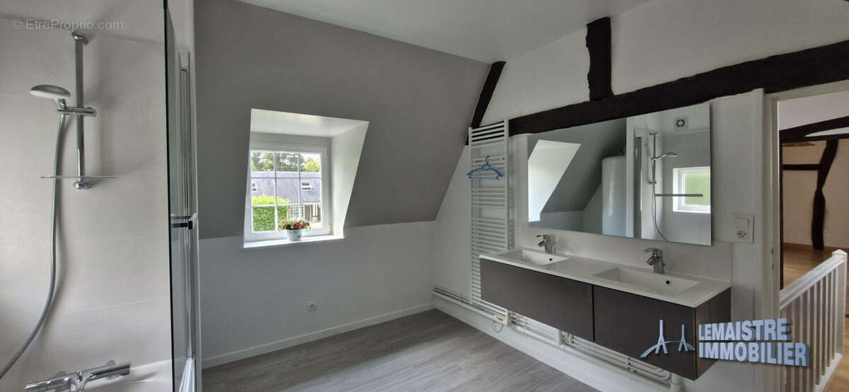 Maison à CANY-BARVILLE