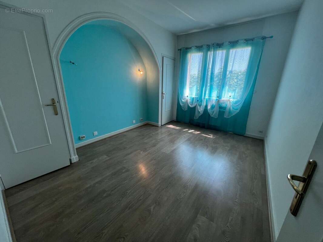 Maison à ROMANS-SUR-ISERE