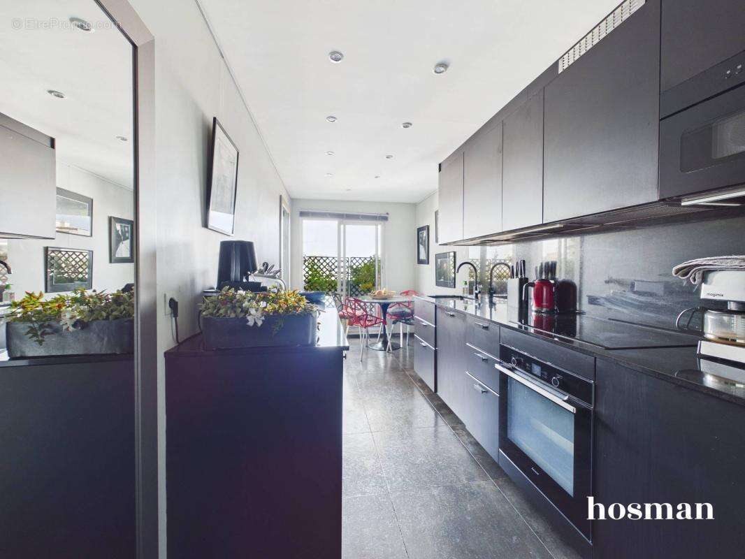 Appartement à PARIS-20E