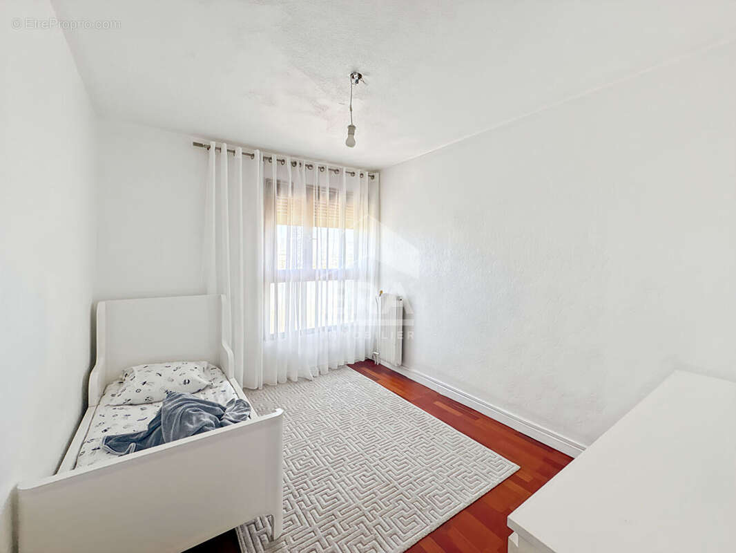 Appartement à MARSEILLE-13E