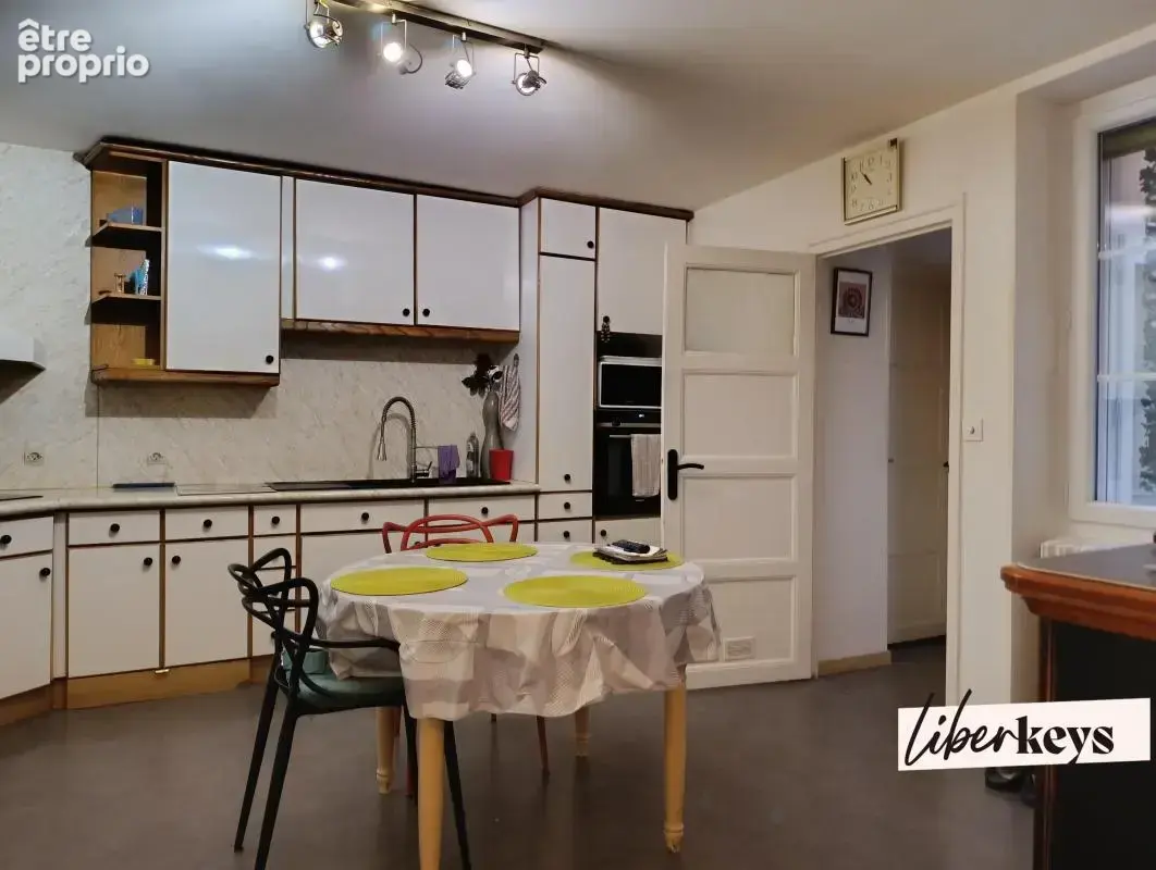 2 appartements standing mono propriété - 229,50 m² - comble aménageable - balcons - garage double- caves - vue quai de saône - photo 24