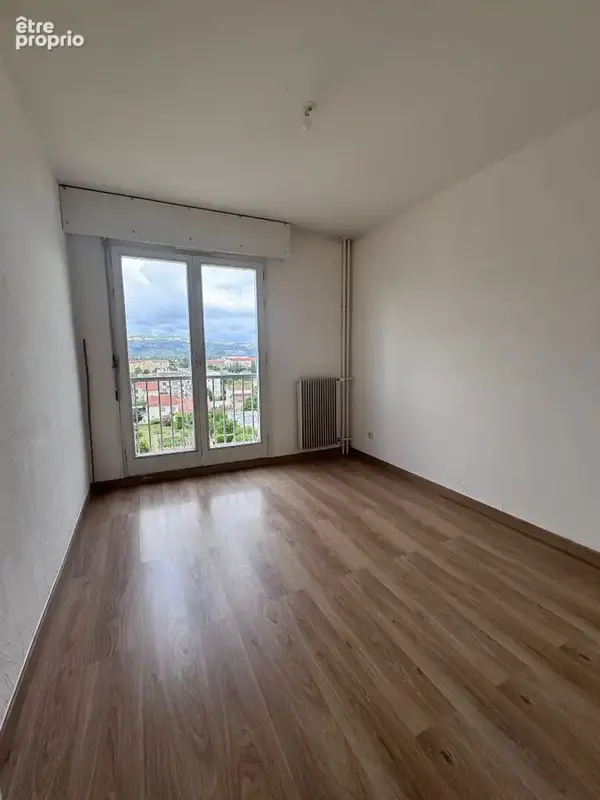 Bourg les Valence - quartier Le Cyrano 138m² - photo 9