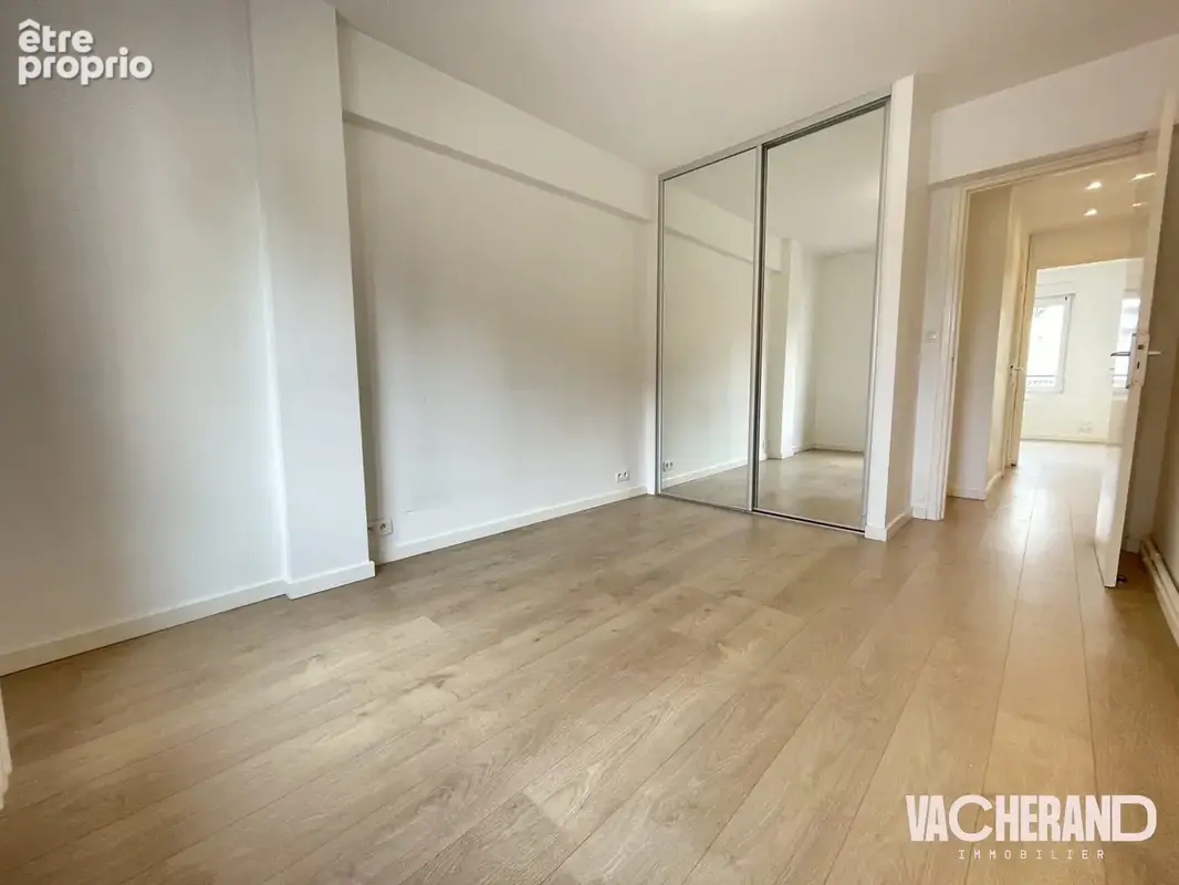 Appartement 4 pièces 74 m² à vendre à Lille (59000) - photo 8