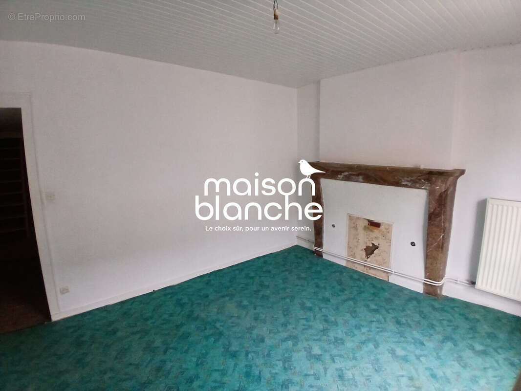 Maison à PARTHENAY