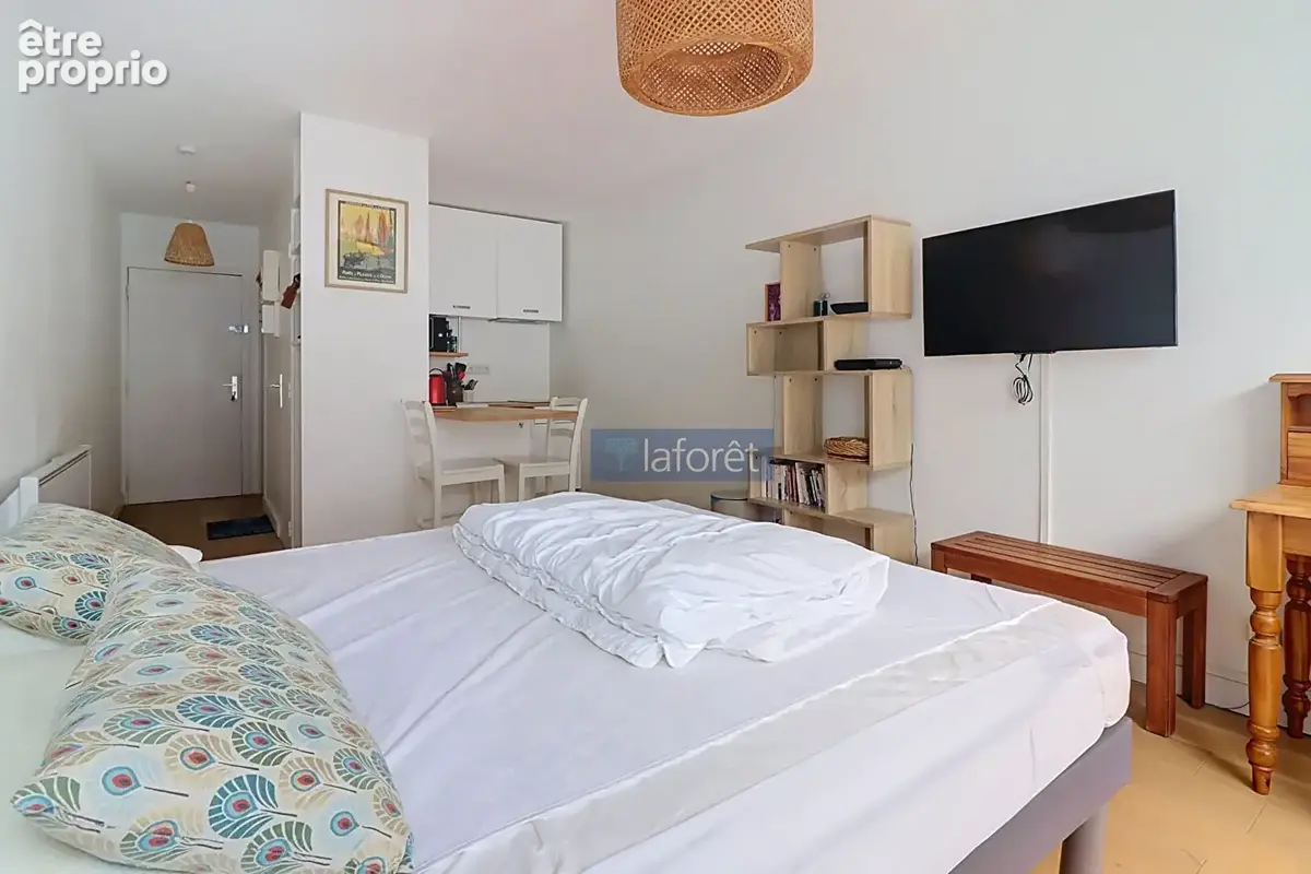 Appartement La Rochelle 1 pièce(s) 24 m2- HYPERCENTRE ? STUDIO 24 M²  DPE C - photo 5