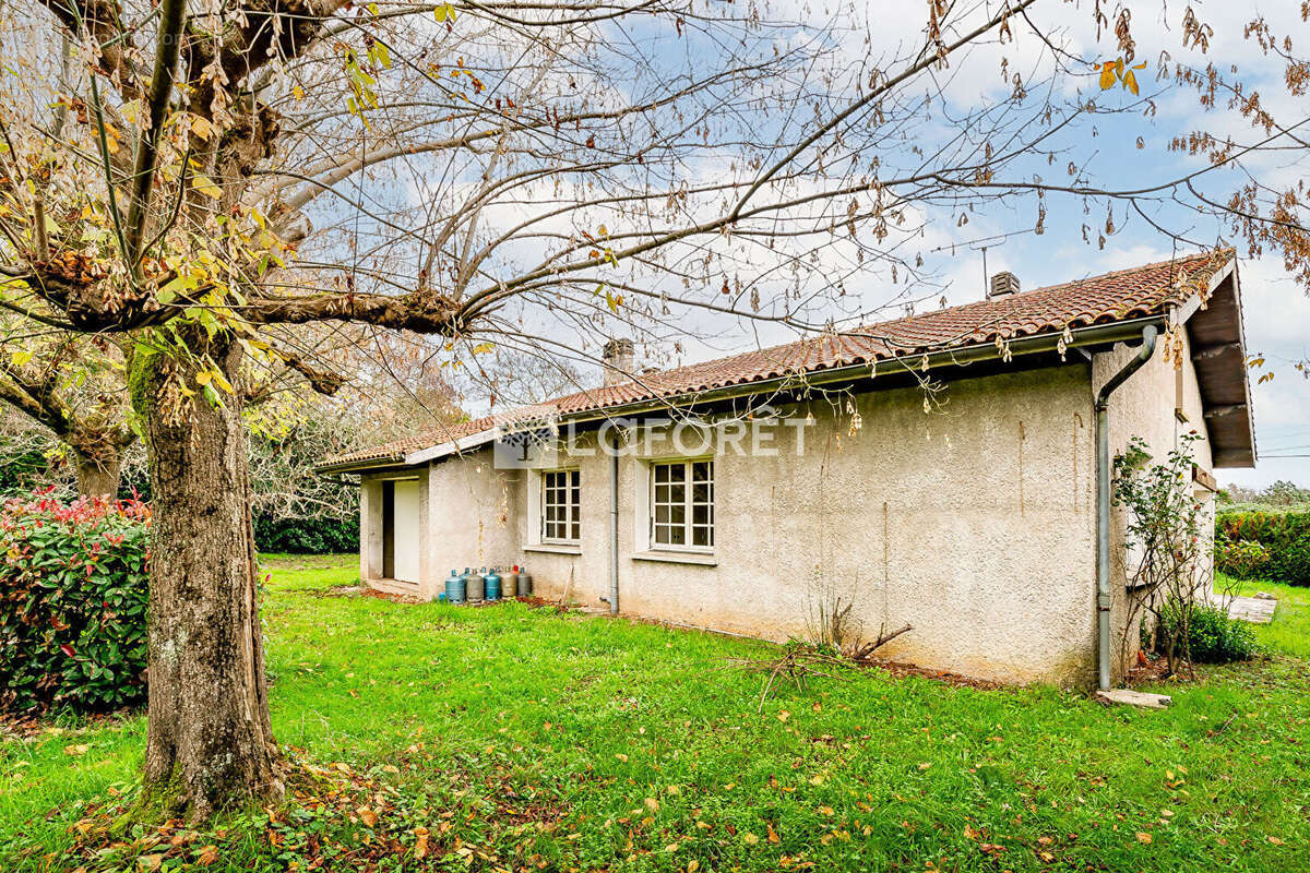 Maison à AMBARES-ET-LAGRAVE