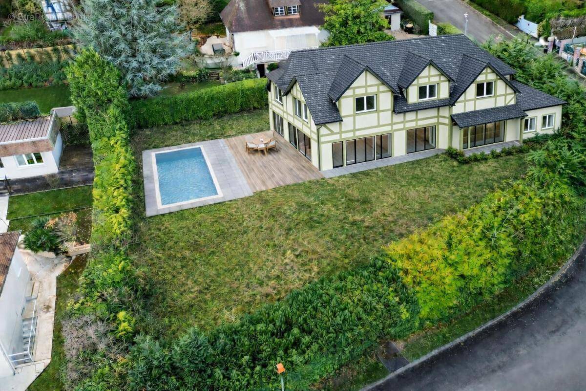 Terrain à DEAUVILLE