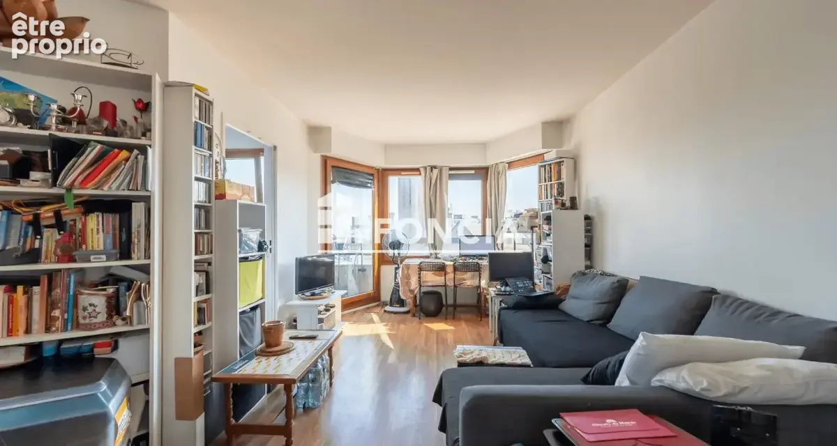 Appartement à PARIS-19E