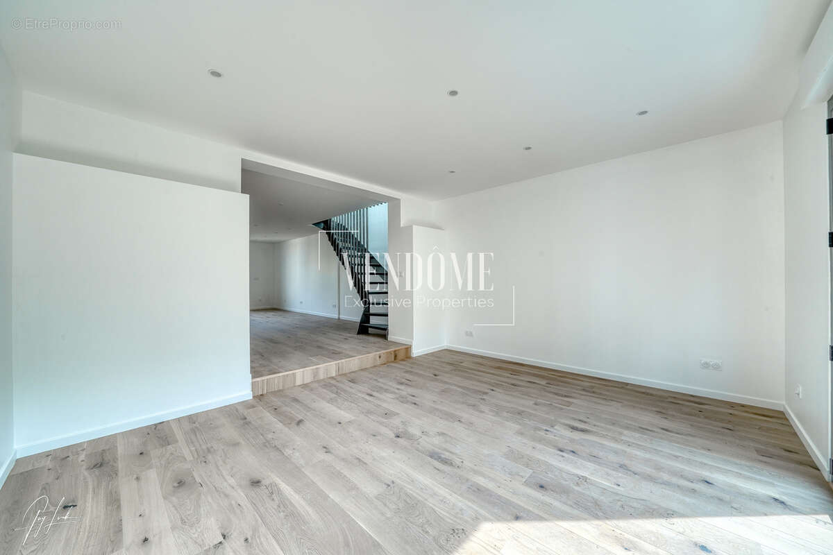 Appartement à SURESNES