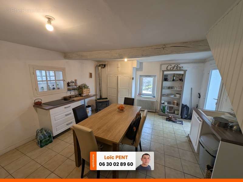 Maison à LE MAYET-DE-MONTAGNE