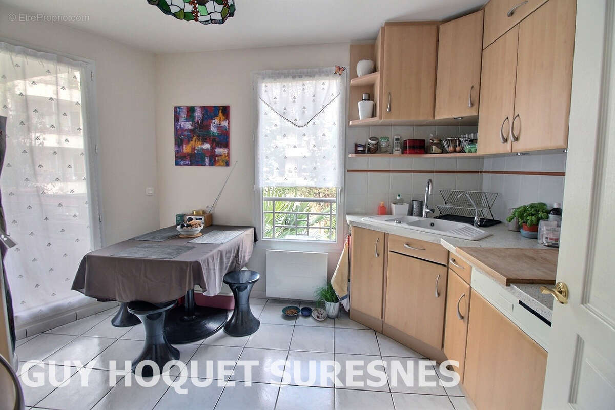 Appartement à SURESNES