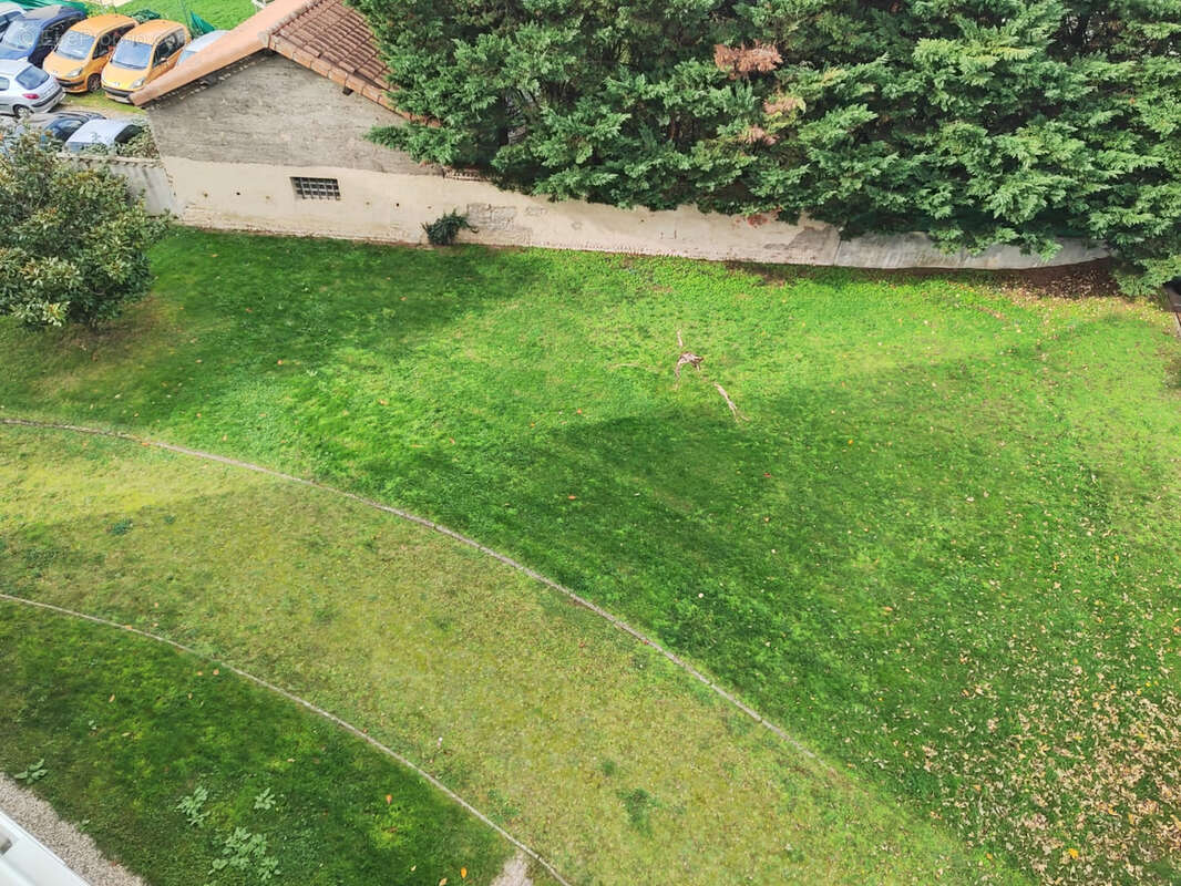 Appartement à SATHONAY-CAMP