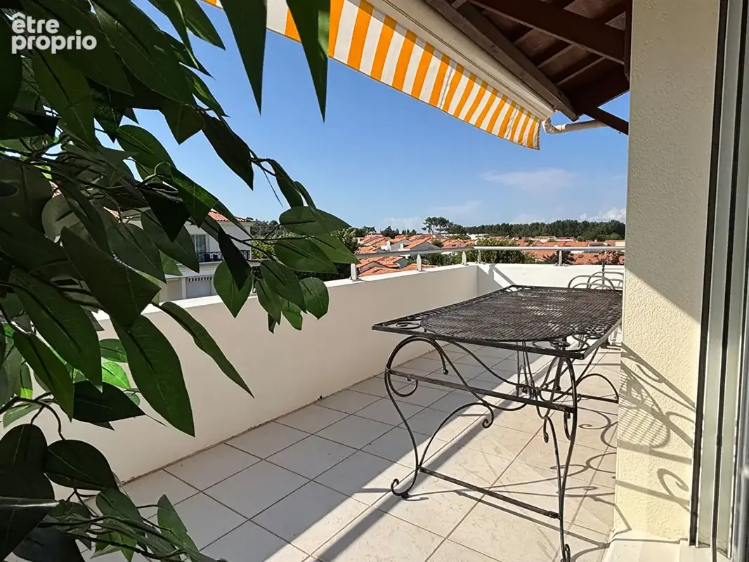 Appartement à VAUX-SUR-MER