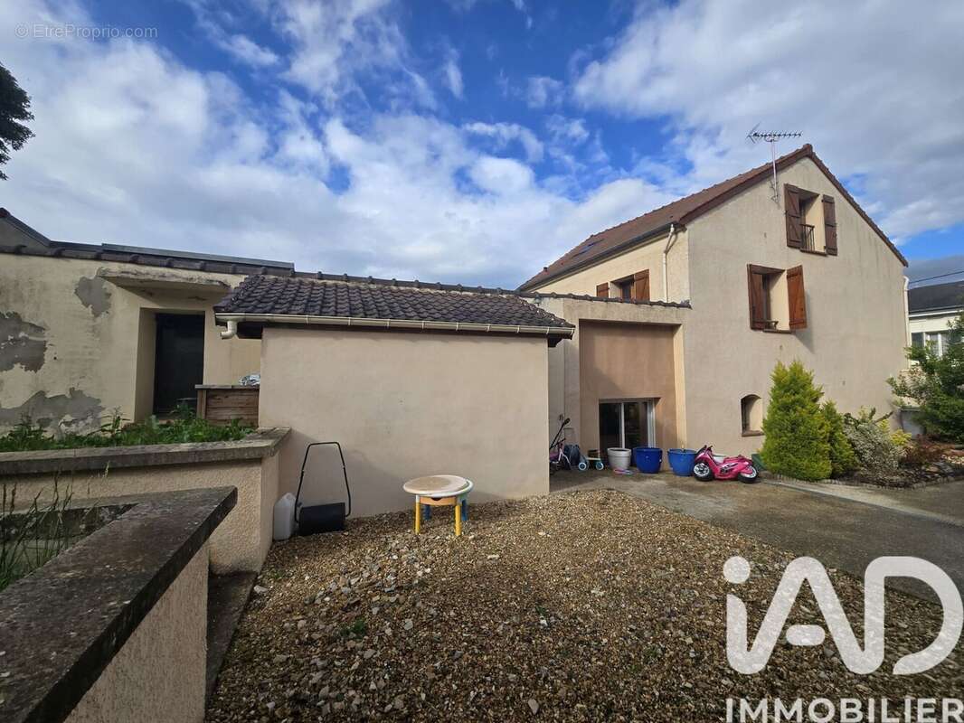 Photo 4 - Maison à HARDRICOURT