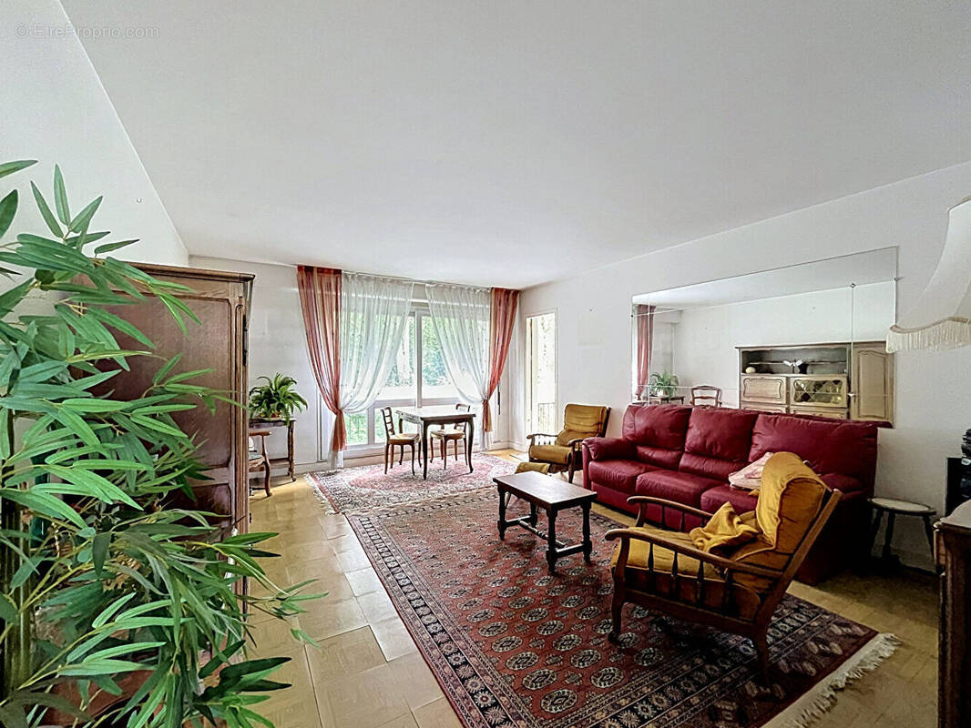 Appartement à SAINT-MICHEL-SUR-ORGE