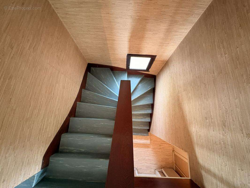 Maison à MONT-SAINT-AIGNAN