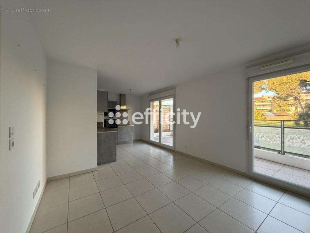 Appartement à MARSEILLE-12E