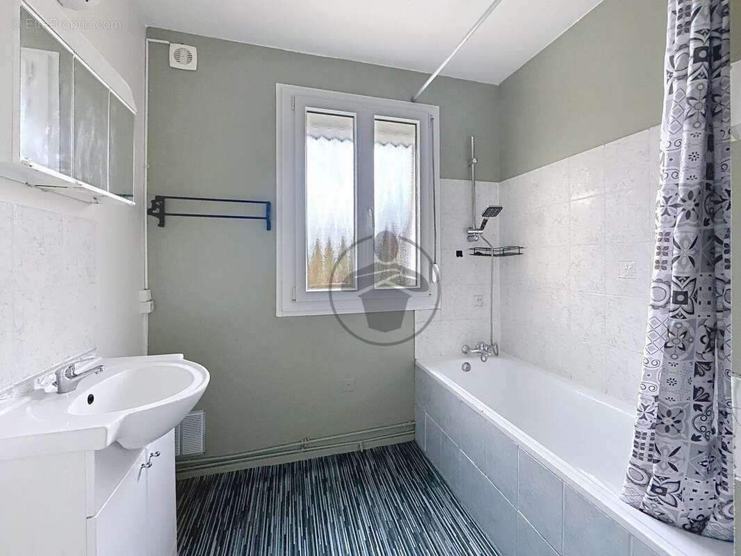 Maison à SAINT-QUENTIN