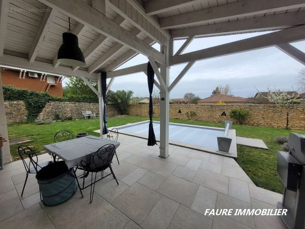 Maison à CREMIEU