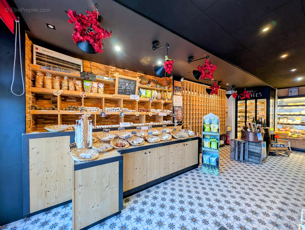 Commerce à LA CLUSAZ