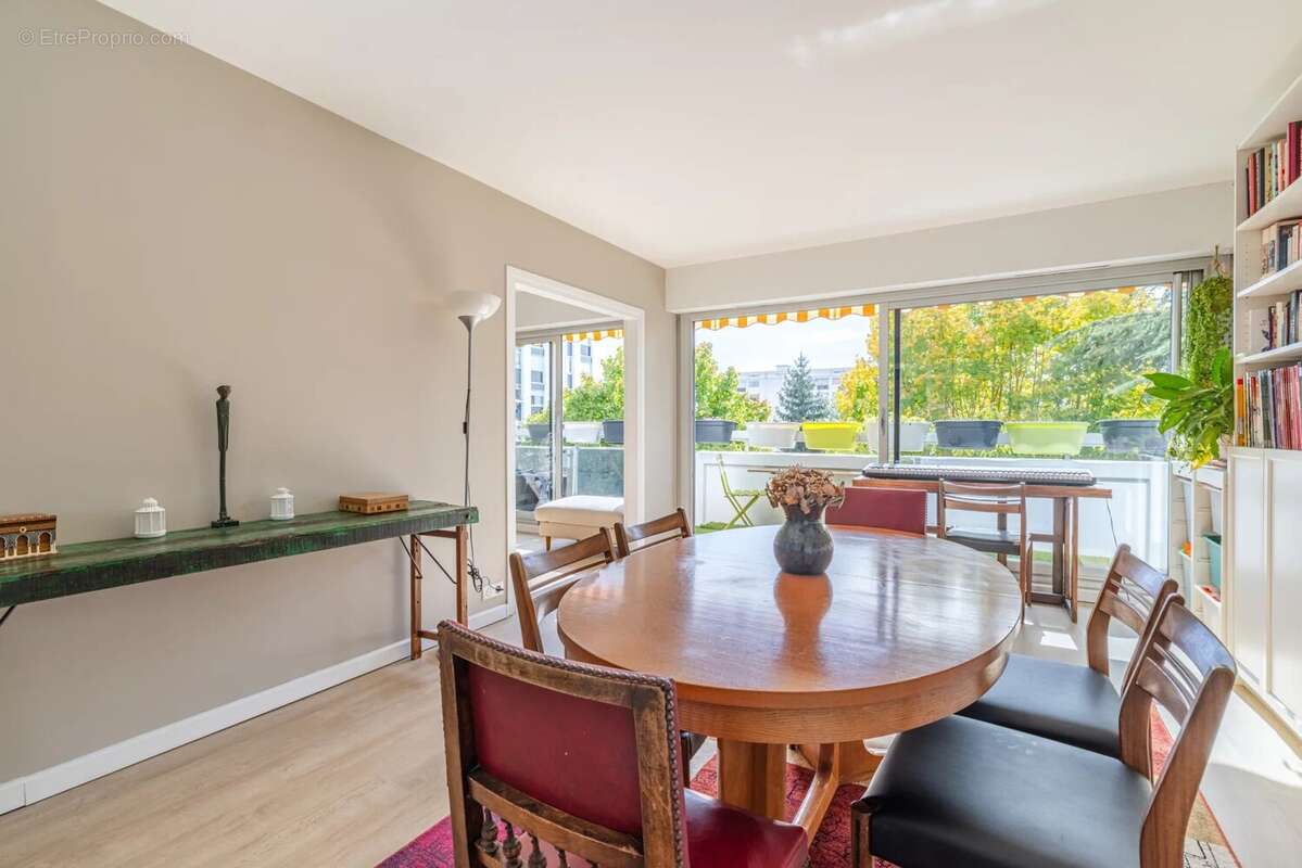 Appartement à CHEVILLY-LARUE