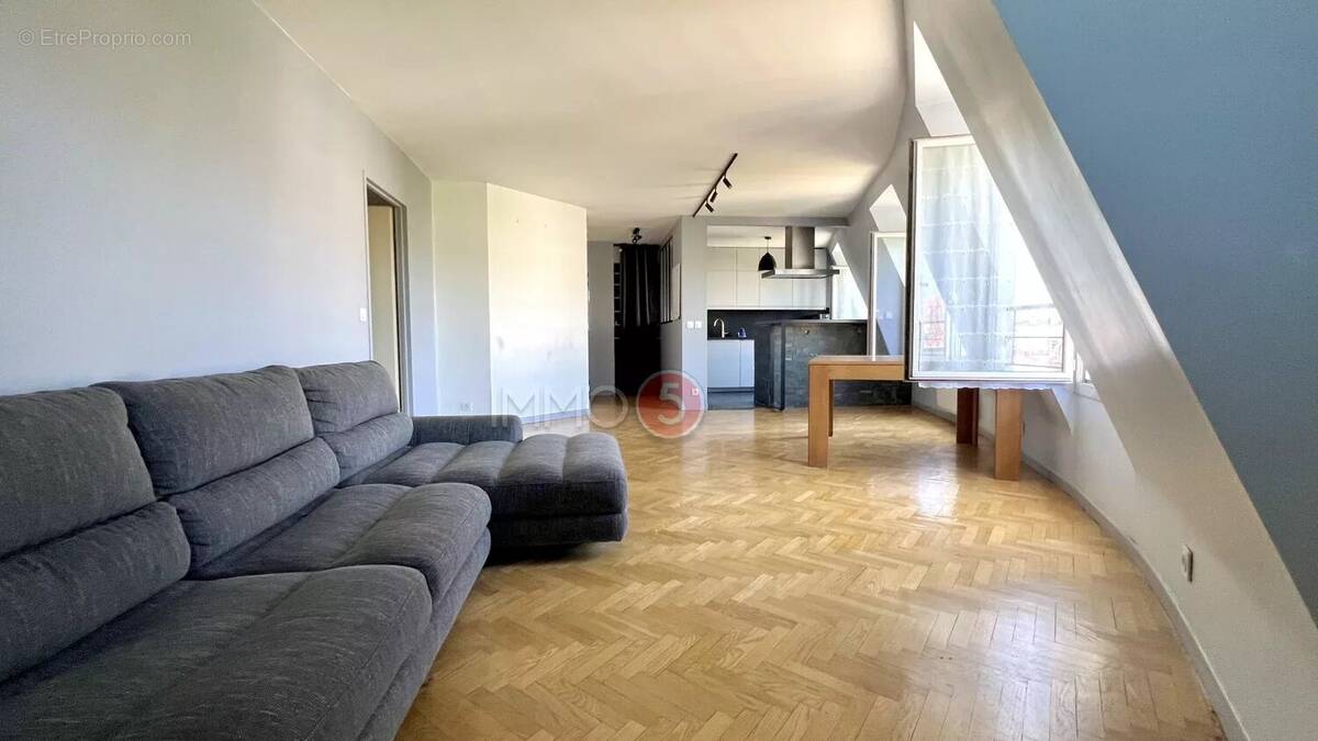 Appartement à LE RAINCY