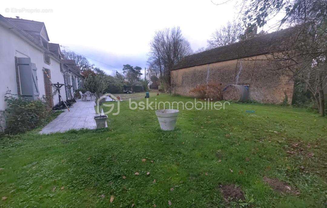 Maison à COURTEMAUX