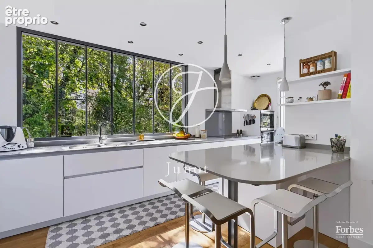 Le Vésinet - CENTRE / IBIS - Maison - 5 chambres - 227m² - Terrain 1298m² - photo 10