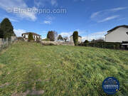 Terrain à SAINT-HILAIRE-LES-PLACES