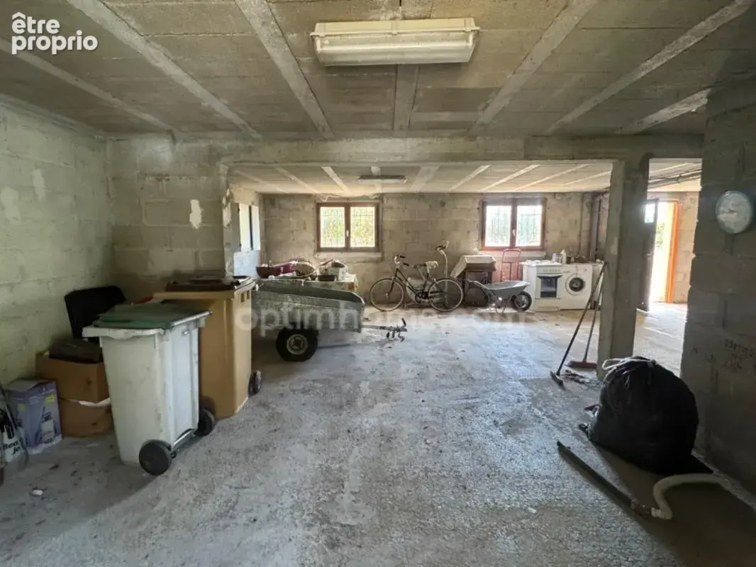 Maison familiale au calme de 96 m2 à MAILHAC SUR BENAIZE (87) - photo 12