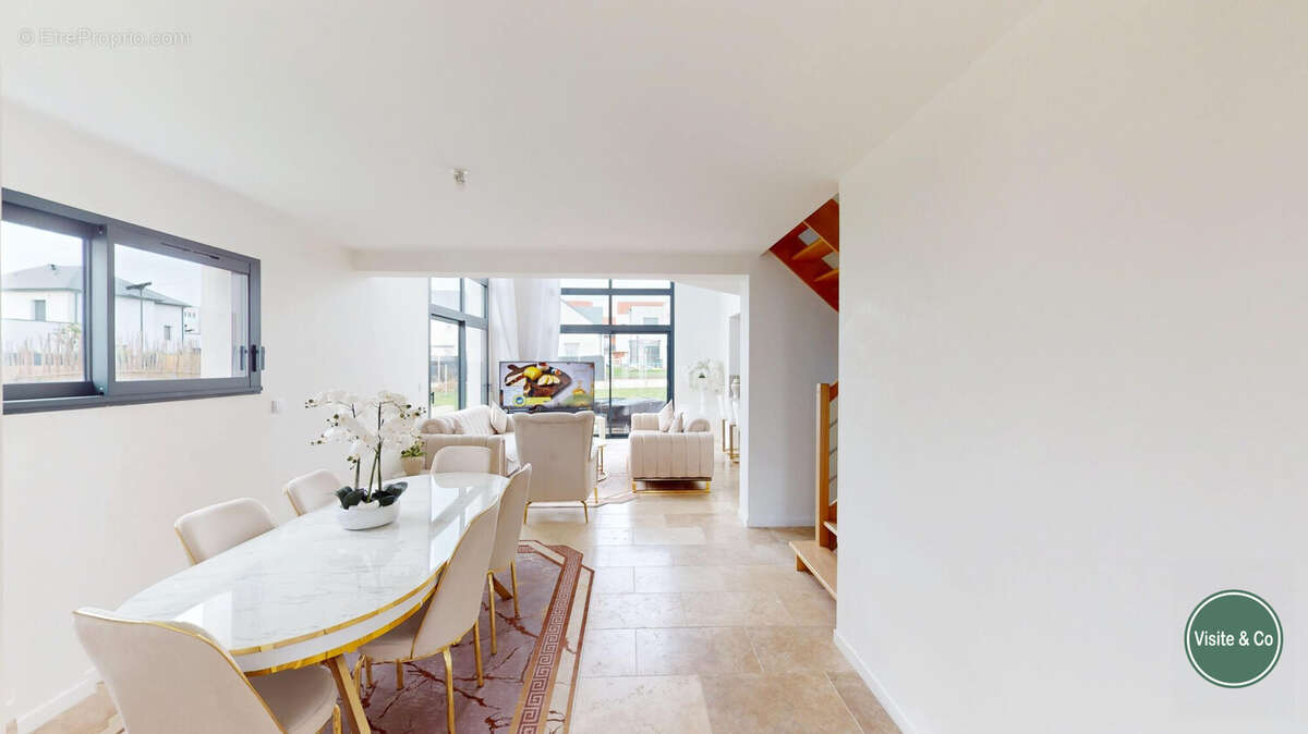 Maison à BLAINVILLE-SUR-ORNE