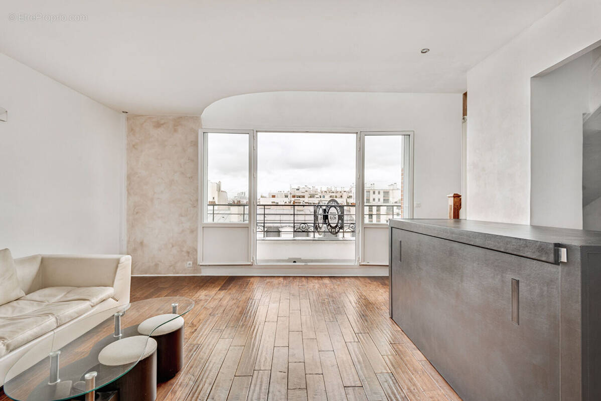 Appartement à PARIS-15E