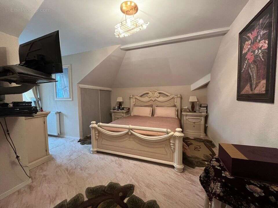 Maison à VETRAZ-MONTHOUX